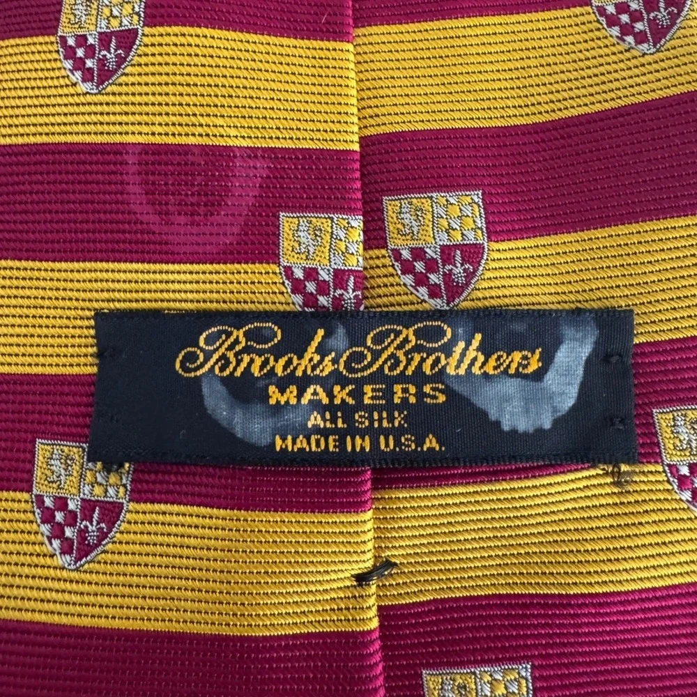 Brooks Brothers Makers Silk Necktie Mens Burgundy Gold Repp Stripe Crest USA‎